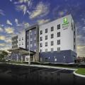 Exterior of Holiday Inn Express & Suites Fort Myers Airport