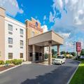 Photo of Holiday Inn Express & Suites Kent University Area by Ihg