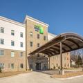 Exterior of Holiday Inn Express & Suites Shawnee-Kansas City West by IHG