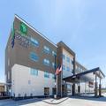 Exterior of Holiday Inn Express & Suites Springfield North by IHG