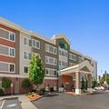 Exterior of Holiday Inn Express Suites Sumner by IHG
