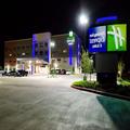 Image of Holiday Inn Express & Suites Taylor