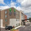 Image of Holiday Inn Express & Suites Tulsa South - Woodland Hills by IHG
