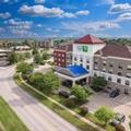 Exterior of Holiday Inn Express and Suites Springfield Medical District by IH