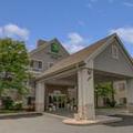 Image of Holiday Inn & Suites Milwaukee Airport