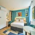 Photo of Holyrood Aparthotel