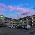 Image of HomeTowne Studios By Red Roof Denver - Airport/ Aurora