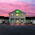 Photo of HomeTowne Studios by Red Roof Denver - Lancaster County