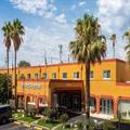 Exterior of Hotel Americana