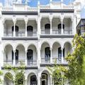 Exterior of Hotel Challis Potts Point
