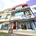 Exterior of Hotel O Dns