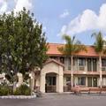 Exterior of Hotel Primera