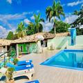 Photo of Hotel Vale Verde