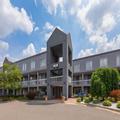 Photo of Howard Johnson by Wyndham Romulus Detroit Metro Airport