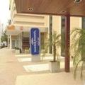 Exterior of Howard Johnson by Wyndham Villa Maria Casino