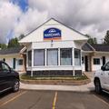 Exterior of Howard Johnson by Wyndham Woodstock Nb