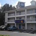 Exterior of Intown Suites Clearwater (Roo)