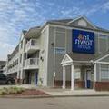 Exterior of Intown Suites Dallas Northeast (Zdt)