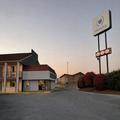 Photo of King's Inn Motel