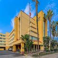 Photo of La Quinta Inn & Suites by Wyndham Anaheim