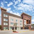 Exterior of La Quinta Inn & Suites by Wyndham Bardstown
