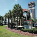 Exterior of La Quinta Inn & Suites by Wyndham Baton Rouge Denham Springs