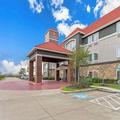 Image of La Quinta Inn & Suites by Wyndham Bridge City
