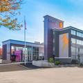 Exterior of La Quinta Inn & Suites by Wyndham Clifton/Rutherford