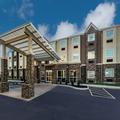 Photo of La Quinta Inn & Suites by Wyndham Collinsville - St. Louis