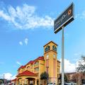 Image of La Quinta Inn & Suites by Wyndham DFW Airport West - Bedford