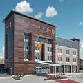 Photo of La Quinta Inn & Suites by Wyndham Dallas Grand Prairie North