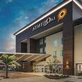 Exterior of La Quinta Inn & Suites by Wyndham Dallas Plano The Colony