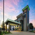 Exterior of La Quinta Inn & Suites by Wyndham Denton - University Drive