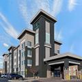 Image of La Quinta Inn & Suites by Wyndham Denver Gateway Park