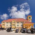 Exterior of La Quinta Inn & Suites by Wyndham Floresville