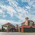 Exterior of La Quinta Inn & Suites by Wyndham Fort Worth City View