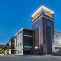 Exterior of La Quinta Inn & Suites by Wyndham Houston New Caney