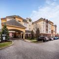 Image of La Quinta Inn & Suites by Wyndham Islip - MacArthur Airport
