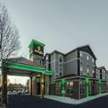 Exterior of La Quinta Inn & Suites by Wyndham Kansas City Airport