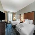 Photo of La Quinta Inn & Suites by Wyndham Kansas City Beacon Hill
