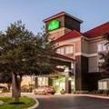 Photo of La Quinta Inn & Suites by Wyndham New Braunfels