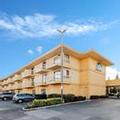 Image of La Quinta Inn & Suites by Wyndham Oakland Hayward