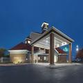 Exterior of La Quinta Inn & Suites by Wyndham Oklahoma City - NW Expwy