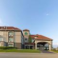 Image of La Quinta Inn & Suites by Wyndham Olathe
