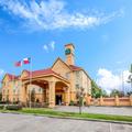 Photo of La Quinta Inn & Suites by Wyndham Pasadena
