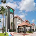 Exterior of La Quinta Inn & Suites by Wyndham Pharr RGV Medical Center