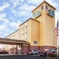 Exterior of La Quinta Inn & Suites by Wyndham Portland Airport
