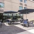 Exterior of La Quinta Inn & Suites by Wyndham Portland DT/Maine Med