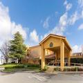 Image of La Quinta Inn & Suites by Wyndham Redding