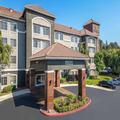 Exterior of La Quinta Inn & Suites by Wyndham Santa Clarita Valencia